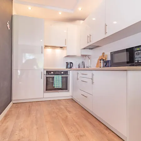 Usmiech Elizy Apartman *